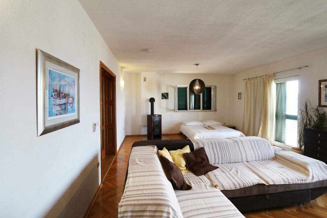 House Lipo Hotel Makarska Ngoại thất bức ảnh