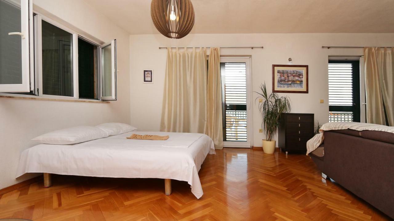 House Lipo Hotel Makarska Ngoại thất bức ảnh